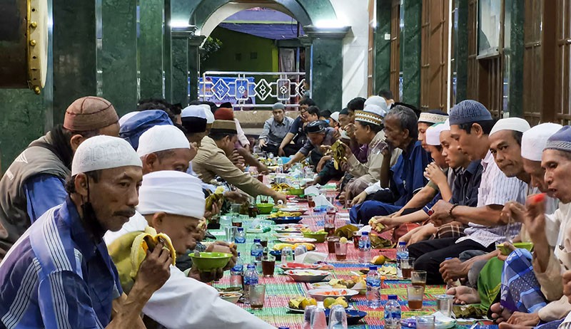 Nikmatnya Buka Puasa Bersama di Masjid - Bagian 2