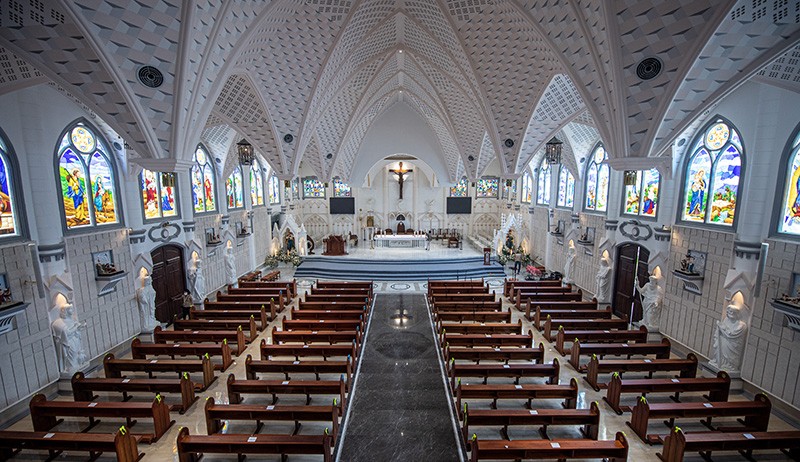 Didominasi Warna Putih, Gereja Katedral Santa Maria Palembang Diresmikan - Bagian 1