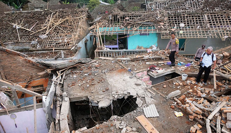 Begini Kondisi Belasan Rumah Hancur akibat Ledakan Petasan di Magelang - Bagian 1