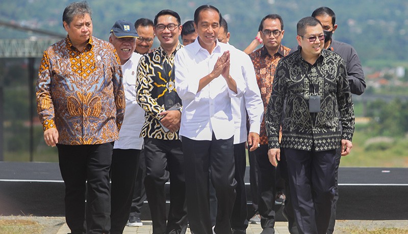 Momen Presiden Jokowi Tanda Tangan Prasasti KEK MNC Lido City - Bagian 5