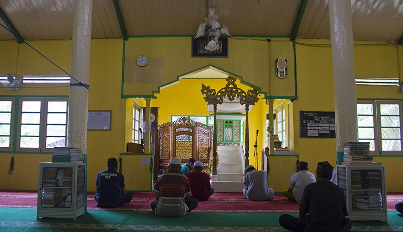 Mengunjungi Masjid Berusia 300 Tahun di Kalimantan Selatan - Bagian 3