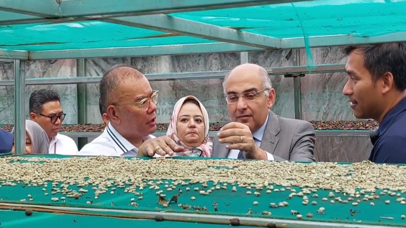 Petani di Subang Ekspor 25 Ton Kopi ke Mesir lewat Skema Imbal Dagang