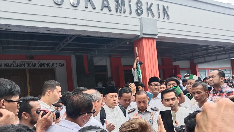 Breaking News, Anas Urbaningrum Bebas dari Penjara