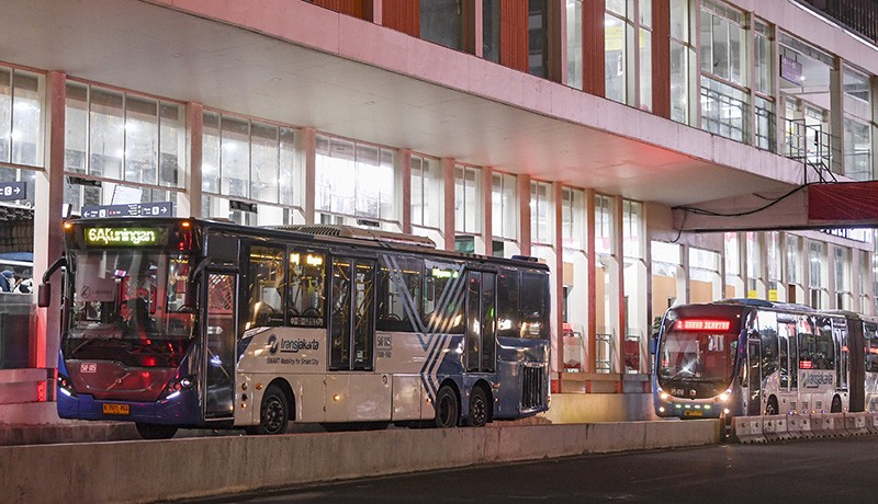 Tarif Bus Transjakarta Diusulkan Naik Rp4.000-Rp5.000 - Bagian 2