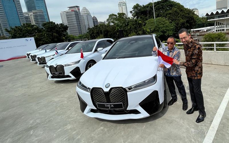 Dukung KTT ASEAN 2023, BMW Indonesia Serahkan 13 BMW iX kepada Kemensetneg - Bagian 1