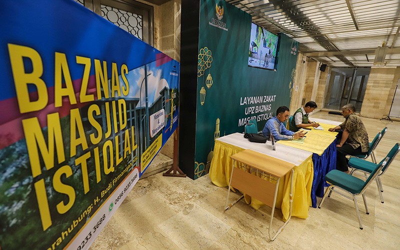 Masjid Istiqlal Terima Zakat Fitrah Seberat 13.469 Kg Beras pada H-4 Lebaran - Bagian 3