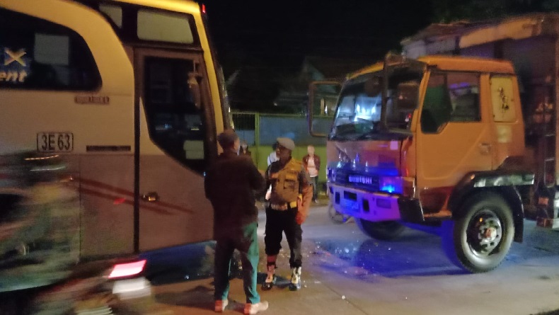 Kecelakaan di Sukalarang Sukabumi Tadi Malam, Bus Budiman Tabrak Tiga Kendaraan