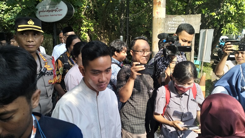 Prabowo Siang Ini Dijadwalkan Bertemu Jokowi dan Gibran di Solo 