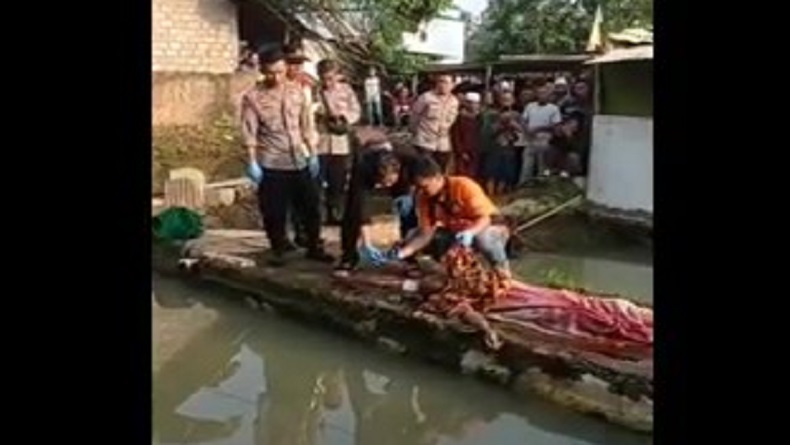 Cianjur Gempar, Pria LansiaTewas Terkapar Bersimbah Darah usai Dibacok OTK