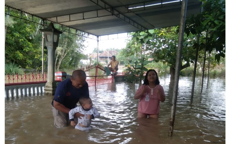 Curah Hujan Tinggi, Warga Sekitar Sungai Komering Diimbau Waspada Banjir