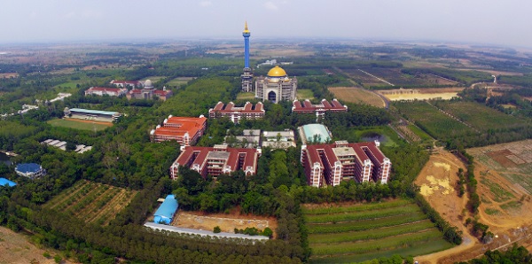 Mahfud MD Pastikan Pemerintah Akan Evaluasi Kurikulum Ponpes Al Zaytun
