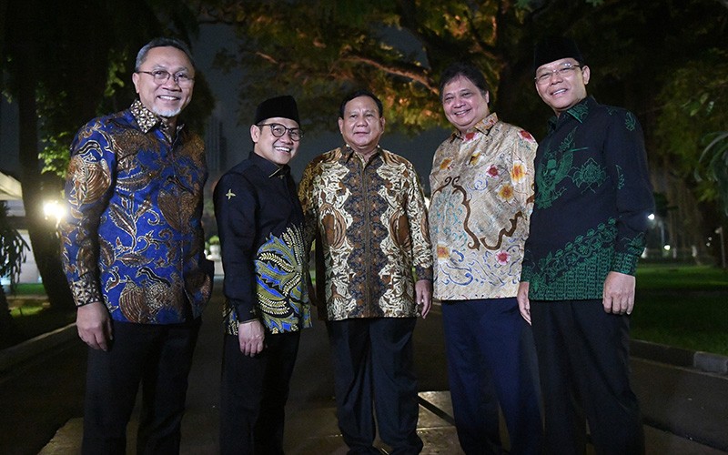 Potret Para Ketum Parpol Koalisi Berpangku Tangan usai Bertemu Jokowi - Bagian 3