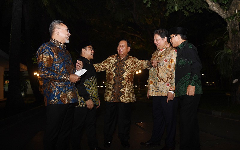 Potret Para Ketum Parpol Koalisi Berpangku Tangan usai Bertemu Jokowi - Bagian 2