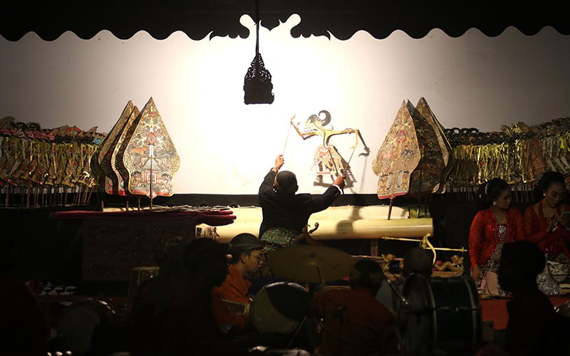 Nonton Pertunjukan Wayang Kulit 72 Jam Nonstop - Bagian 2