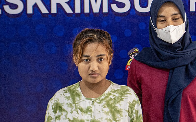 Ekspresi Lina Mukherjee Tersangka Penistaan Agama tapi Tidak Ditahan - Bagian 1