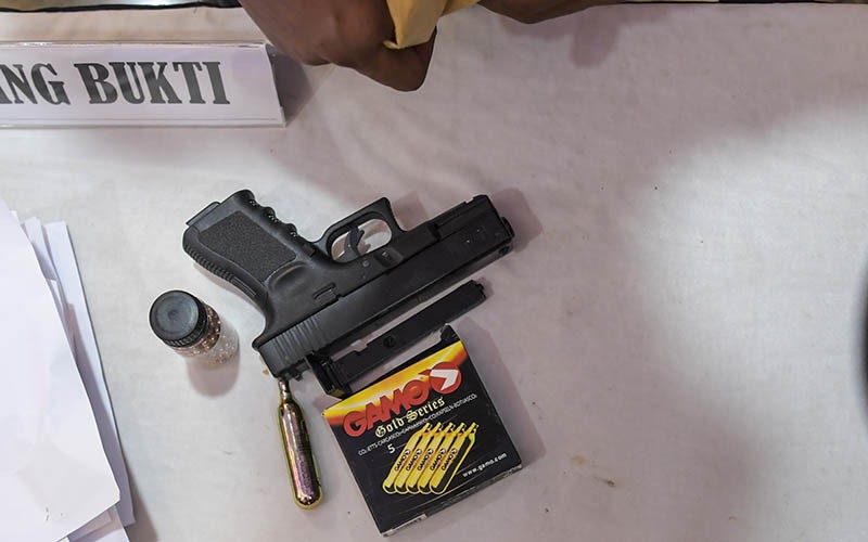 Ini Pistol Airgun Glock 17 yang Digunakan untuk Menembak Gedung MUI - Bagian 3