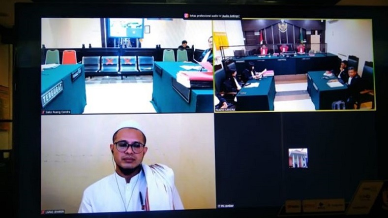 Sidang Perdana, Kiai FM Didakwa Cabuli 3 Santri di Jember