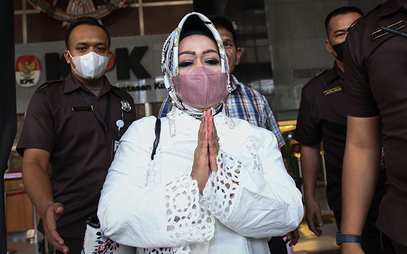 Ditunda, Kadinkes Lampung Reihana Batal Datang ke KPK Hari Ini