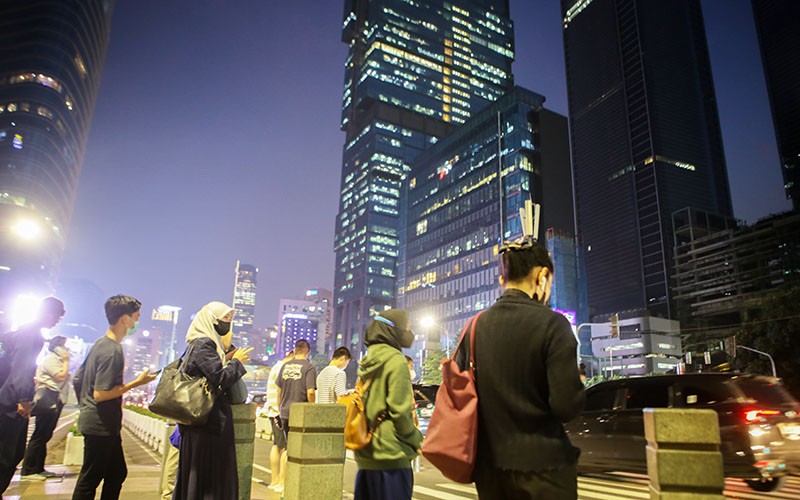 Kurangi Kemacetan Jakarta, Jam Kerja Akan Diubah - Bagian 2