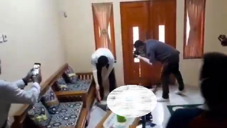 Tasikmalaya Geger, Guru Ngaji Ditemukan Tewas Bersimbah Darah dan Membusuk 