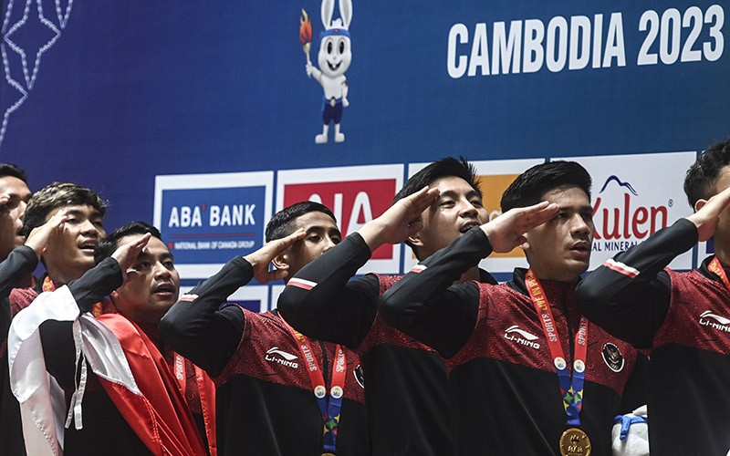Kalahkan Malaysia, Tim Bulu Tangkis Beregu Putra Indonesia Sabet Emas SEA Games - Bagian 1