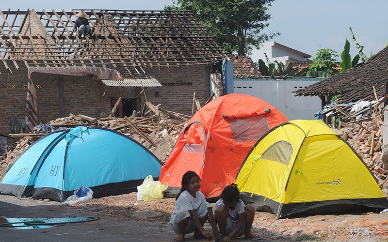 Rumah Digusur Imbas Tol Solo-Yogyakarta, Warga Klaten Bangun Tenda di Atas Puing - Bagian 2
