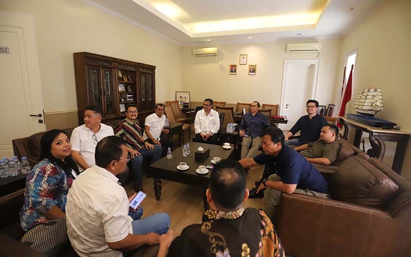 TGB Zainul Majdi Pimpin Rapat Persiapan Pendaftaran Caleg Partai Perindo ke KPU - Bagian 1