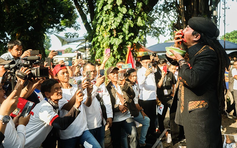 Aksi Limbad Meriahkan Pesta Rakyat Partai Perindo - Bagian 1
