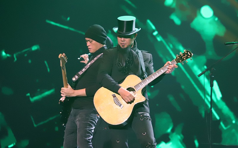 Dewa 19 Feat Virzha Meriahkan Grand Final Indonesian Idol 2023 - Bagian 4