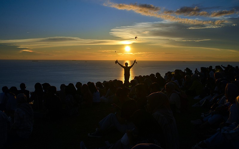 Menikmati Indahnya Sunset dari Puncak Bukit Gado-Gado di Padang - Bagian 1
