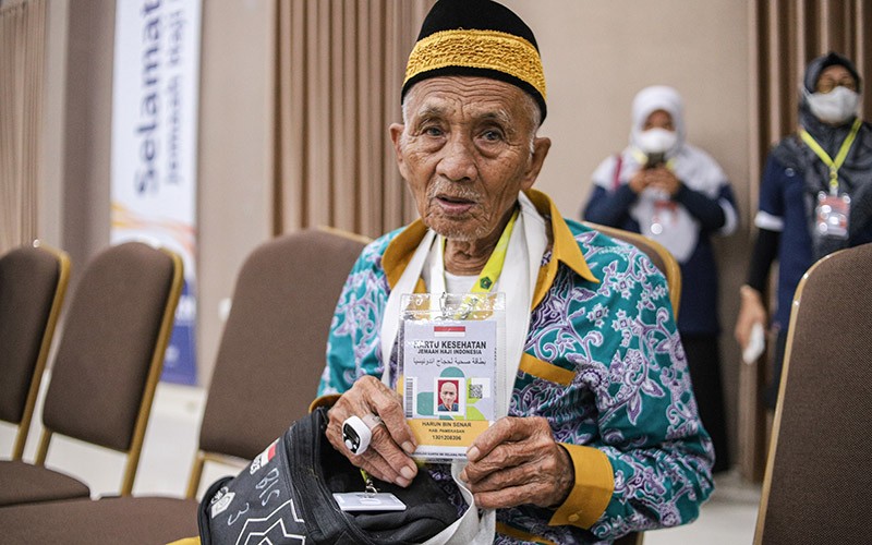Potret Jemaah Haji Tertua di Indonesia Asal Madura, Usia 119 Tahun Masih Kuat Berjalan - Bagian 1
