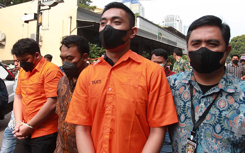 Tampang Mario Dandy Pakai Rompi Tahanan Kejaksaan, Ditahan di Rutan Cipinang - Bagian 2