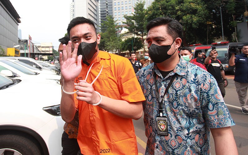 Tampang Mario Dandy Pakai Rompi Tahanan Kejaksaan, Ditahan di Rutan Cipinang - Bagian 3