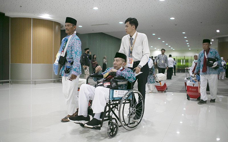 Penerbangan Perdana Berangkat Haji dari Bandara Kertajati - Bagian 1