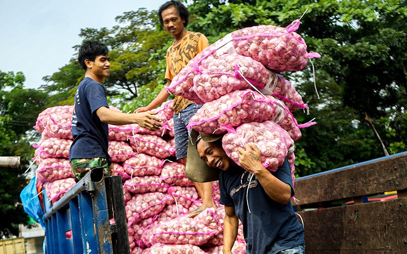 Pasokan Menipis, Segini Harga Bawang Putih di Pasar Induk Kramat Jati - Bagian 3