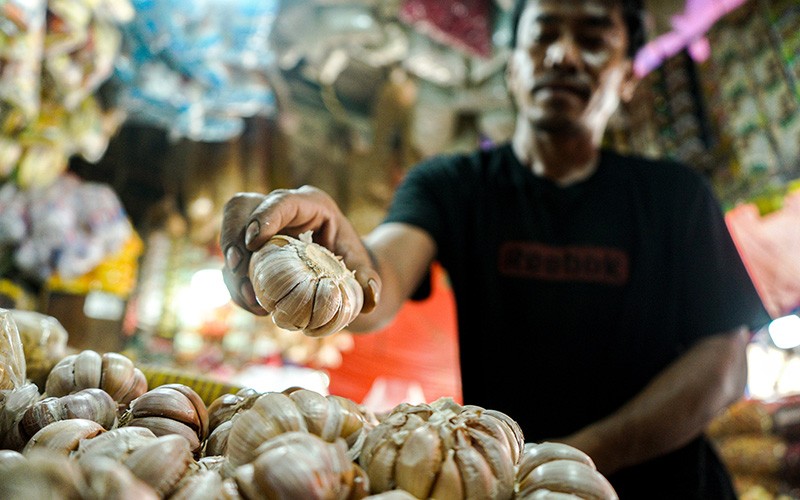 Pasokan Menipis, Segini Harga Bawang Putih di Pasar Induk Kramat Jati - Bagian 4