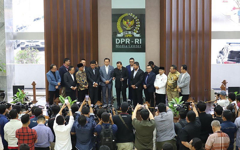 Seluruh Pimpinan Fraksi DPR Tolak Sistem Pemilu Proporsional Tertutup, Kecuali PDIP - Bagian 1
