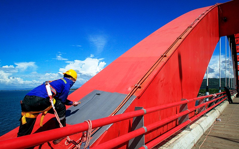 Perawatan Jembatan Merah Youtefa Jayapura - Bagian 1