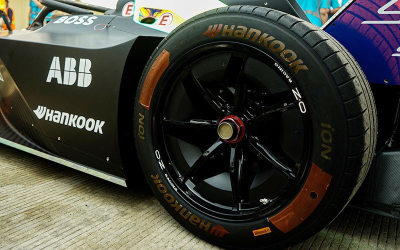 Canggih! Ini Potret Mobil Balap Formula E Gen3 yang Digunakan di Jakarta E-Prix 2023 - Bagian 4
