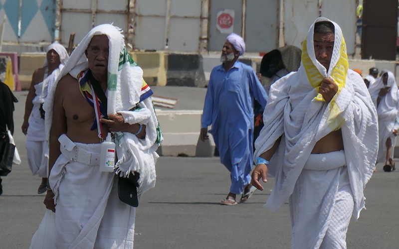 Suasana Makkah Kondisi Cuaca Panas, Suhu Capai 45 Derajat Celcius - Bagian 4