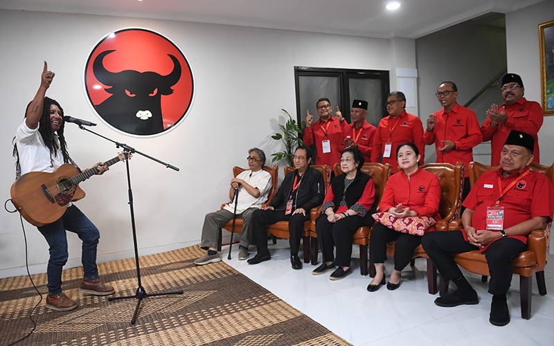 PDIP Luncurkan Lagu Resmi Kampanye Berjudul Jarji Jarbeh, Ganjar Siji Ganjar Kabeh - Bagian 2