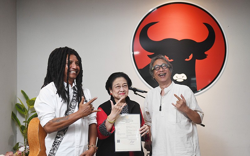 PDIP Luncurkan Lagu Resmi Kampanye Berjudul Jarji Jarbeh, Ganjar Siji Ganjar Kabeh - Bagian 1