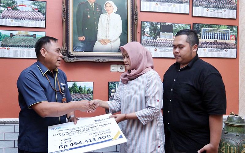 Ahli Waris Prajurit Kopassus Gugur di Papua Terima Santunan Rp450 Juta dari ASABRI - Bagian 1