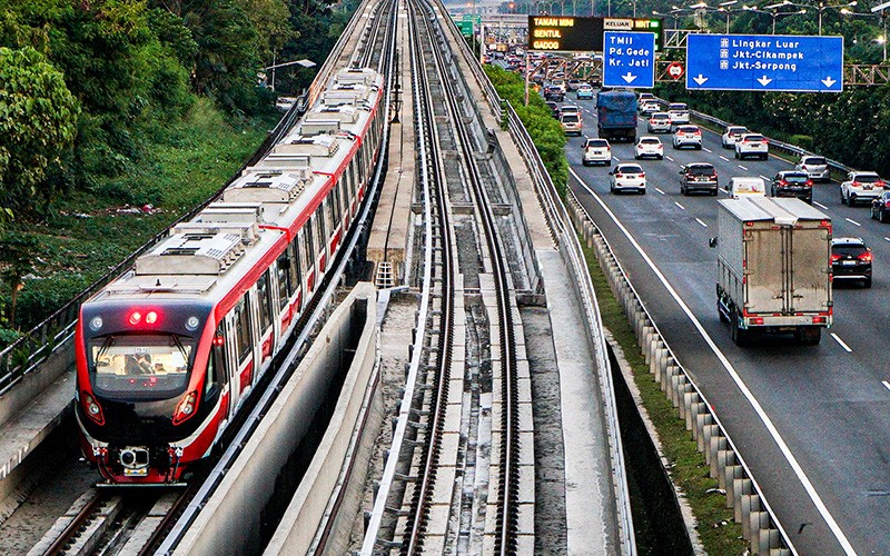 LRT Jabodebek Uji Coba Angkut Penumpang 12 Juli, Tarif Rp1  - Bagian 1