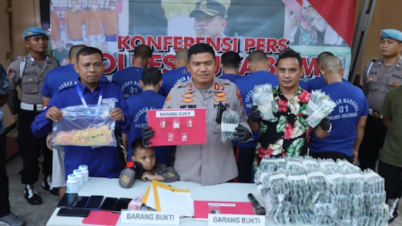 Waduh, Ketua dan Bendahara Panwascam Cibadak Sukabumi Nyabu
