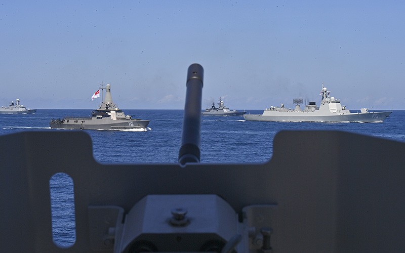 Kapal Perang Rusia, Amerika hingga China Berdekatan di Selat Makassar - Bagian 1