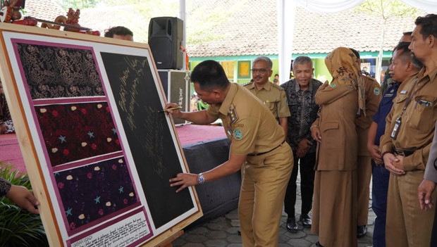 Hebat, SDN Karangrejo 2 Berhasil Ciptakan Motif Batik Umbul Udadi