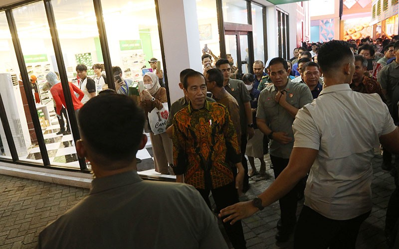 Presiden Jokowi Buka Jakarta Fair 2023 - Bagian 3
