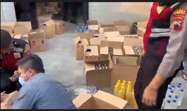  Polisi Gerebek Gudang Miras Berkedok Jual Madu di Boyolali, Ini Hasilnya