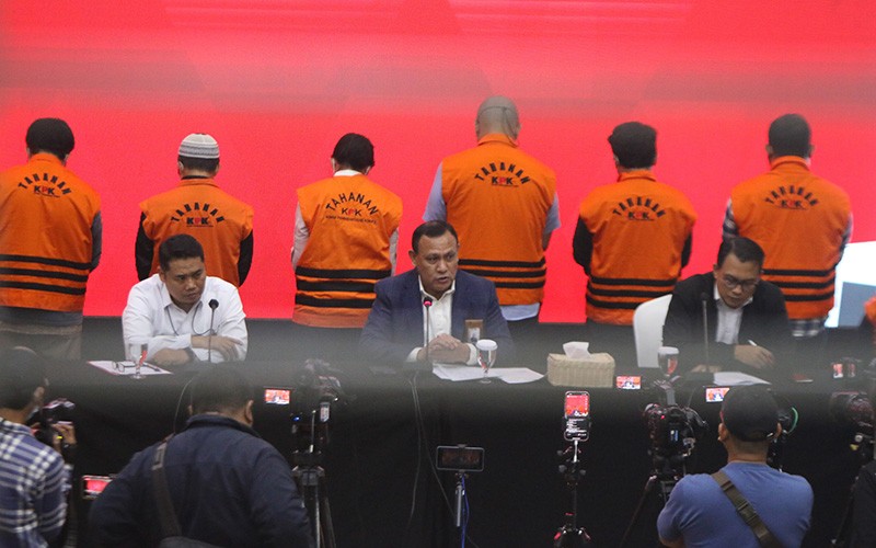 Deretan 9 ASN Kementerian ESDM Kompak Pakai Rompi Tahanan KPK - Bagian 4